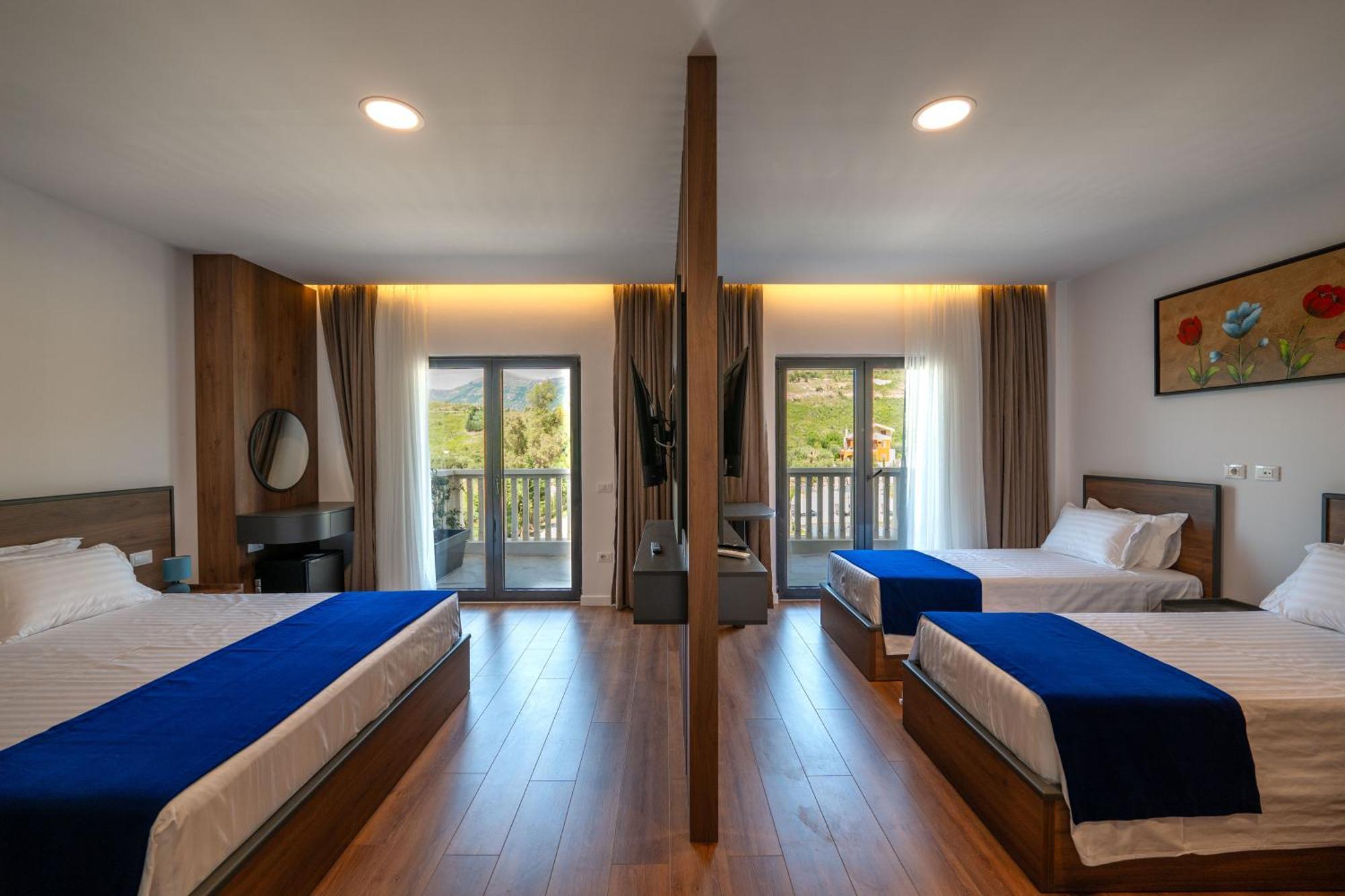 Acros Resort Vlorë Exteriör bild