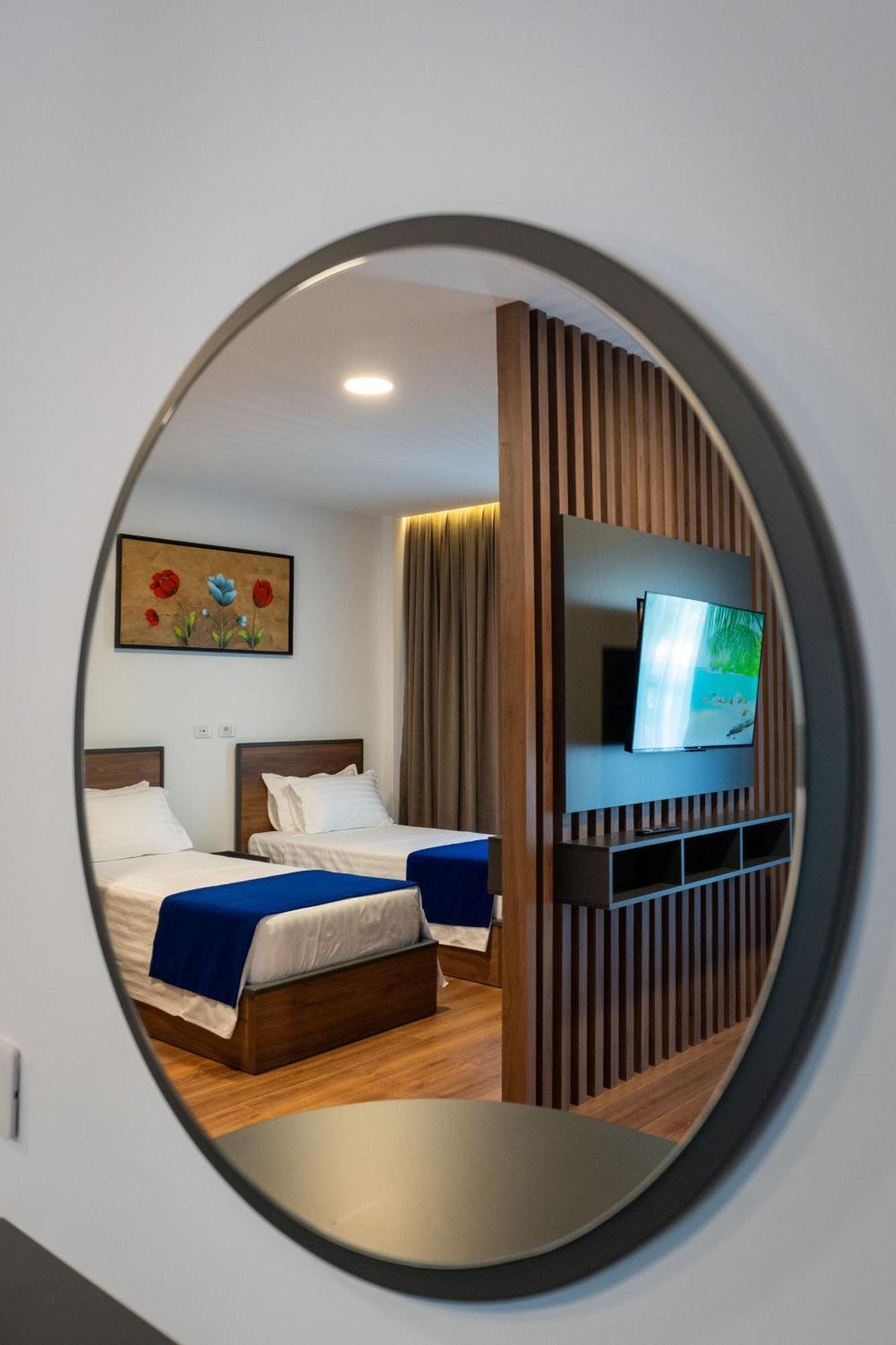 Acros Resort Vlorë Exteriör bild