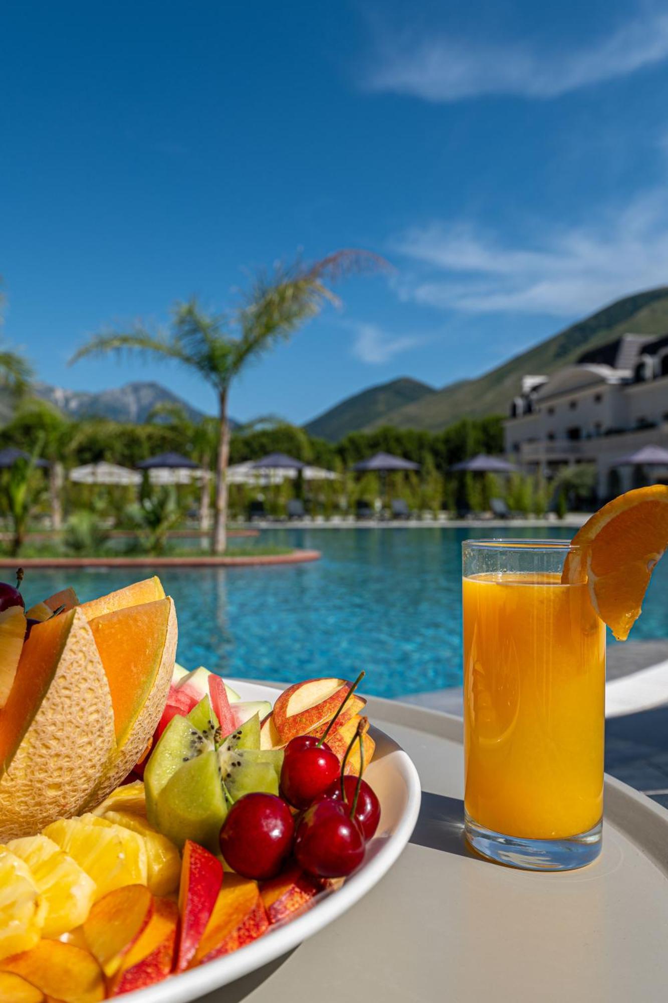 Acros Resort Vlorë Exteriör bild