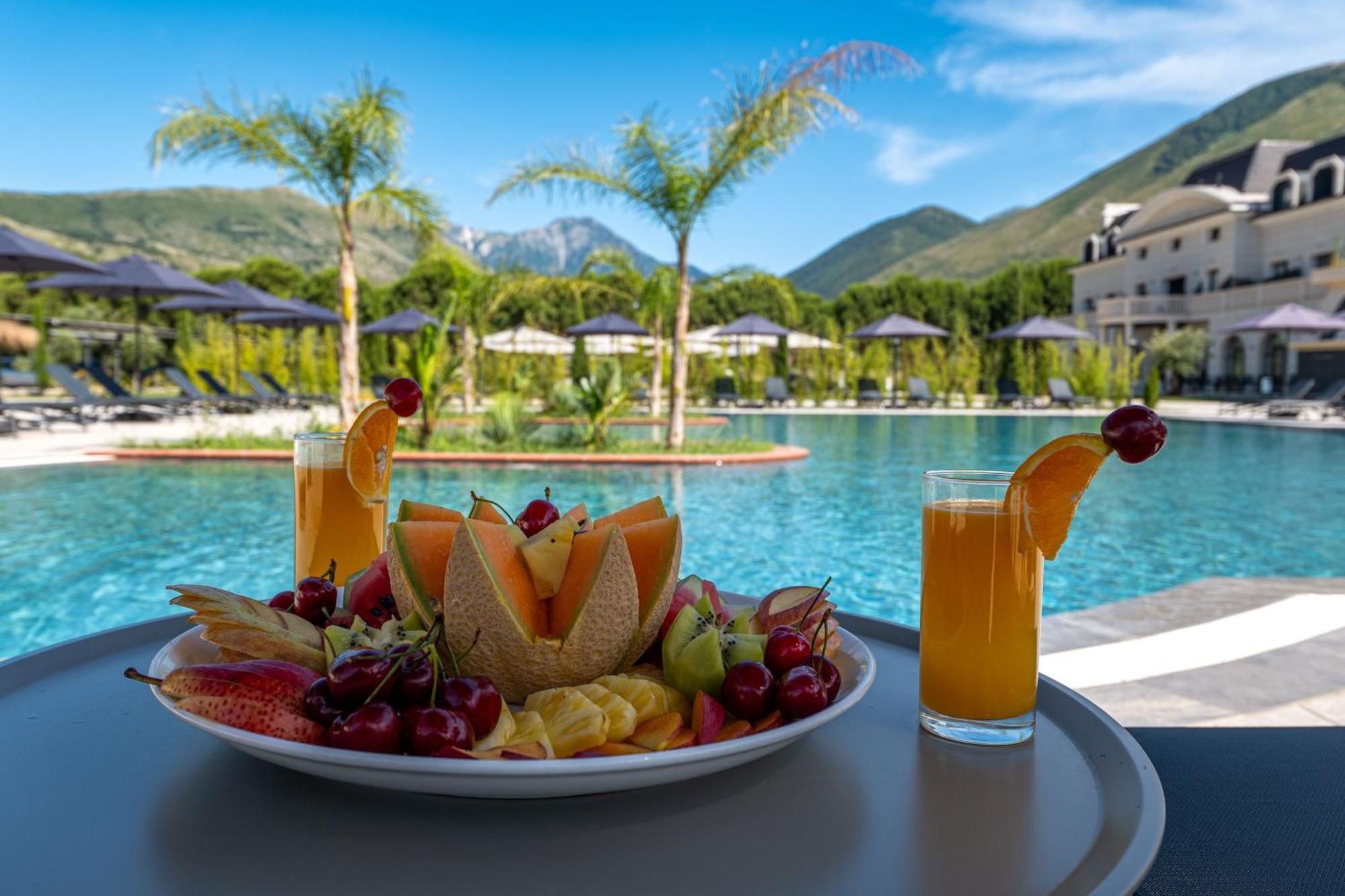 Acros Resort Vlorë Exteriör bild