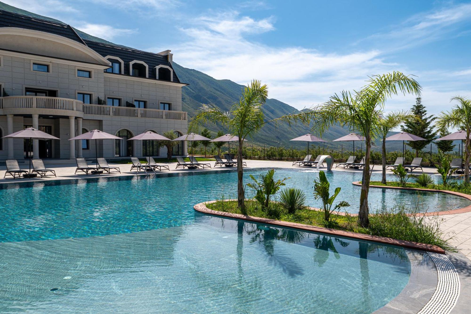 Acros Resort Vlorë Exteriör bild