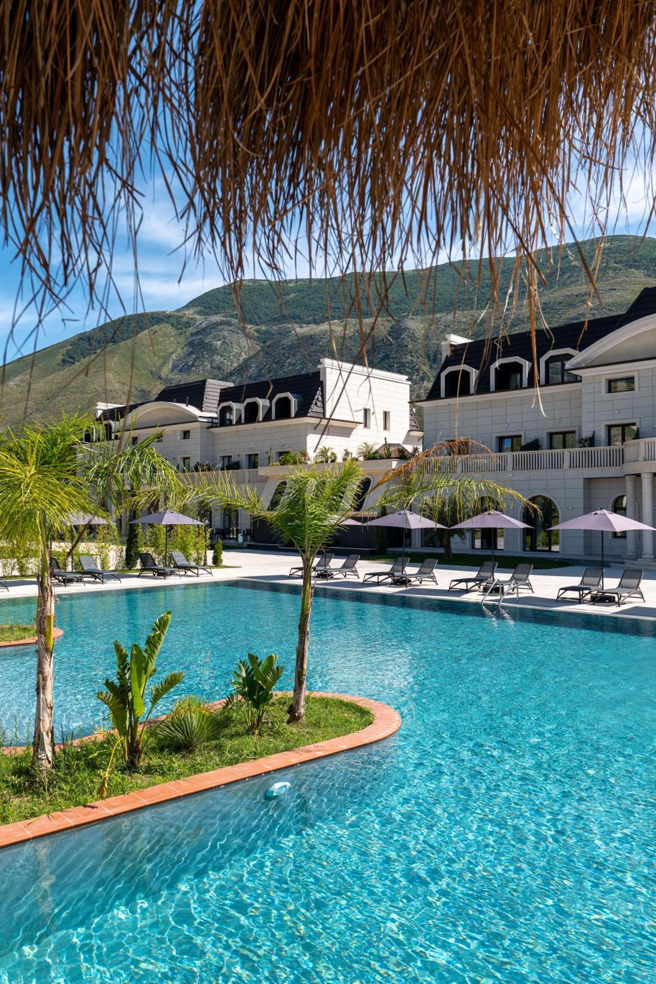 Acros Resort Vlorë Exteriör bild