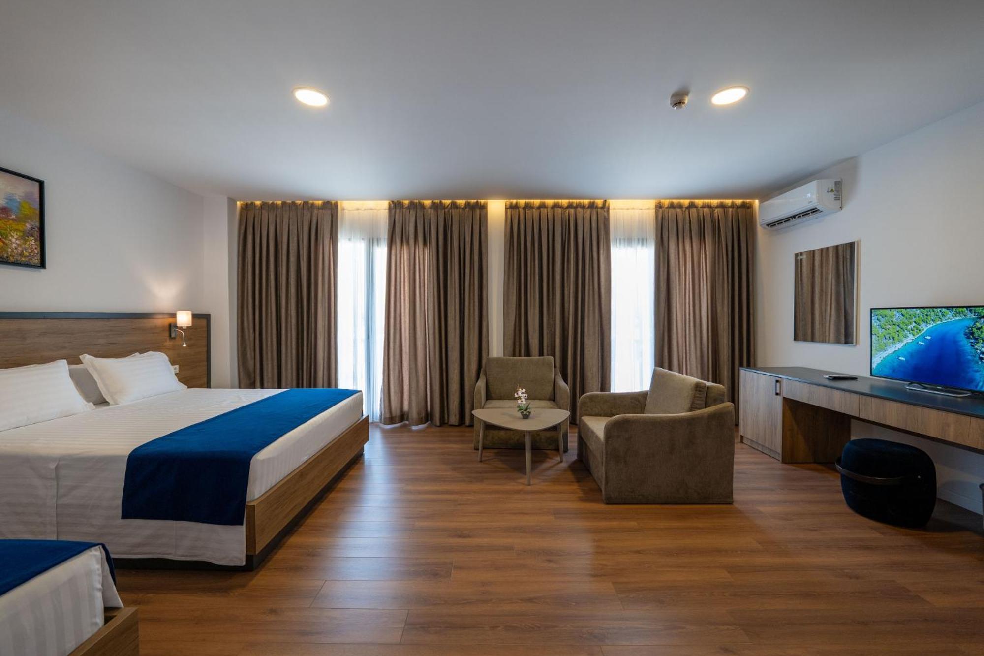 Acros Resort Vlorë Exteriör bild