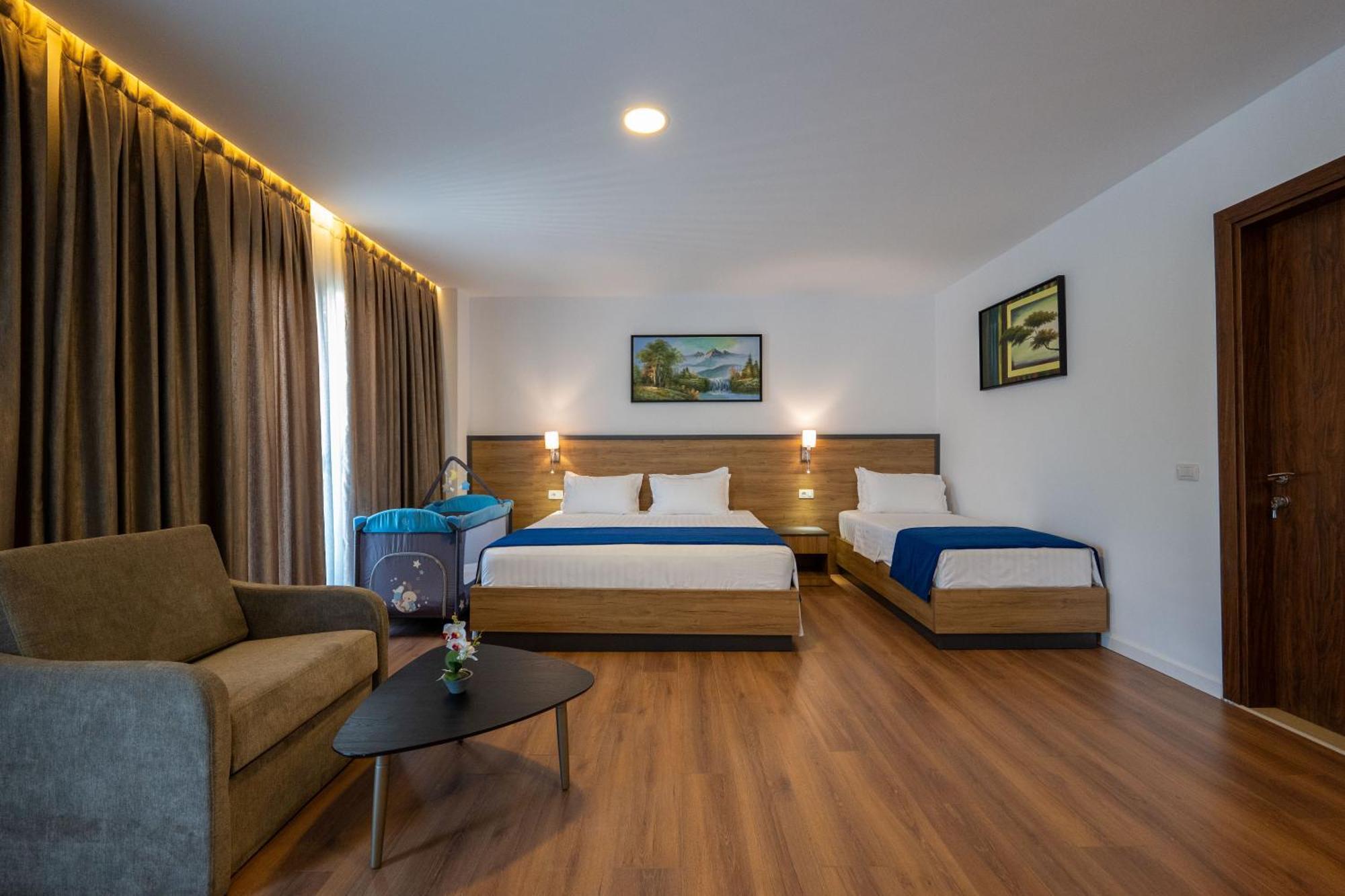 Acros Resort Vlorë Exteriör bild